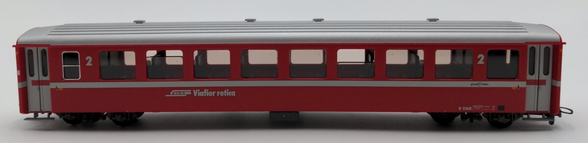 Bemo 3250 168 HOm Scale RhB Coach Car #2368 LN/Box