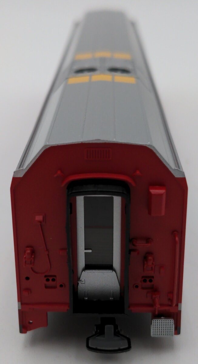 Bemo 3298 101 HOm RhB A 570 02 AGZ End Passenger Car #1 LN/Box