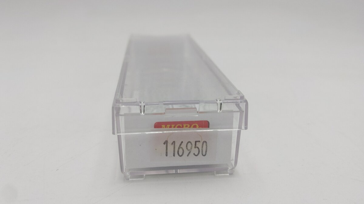 Micro-Trains 05100380 N New York Central 34' Wood Sheathed Caboose #19450