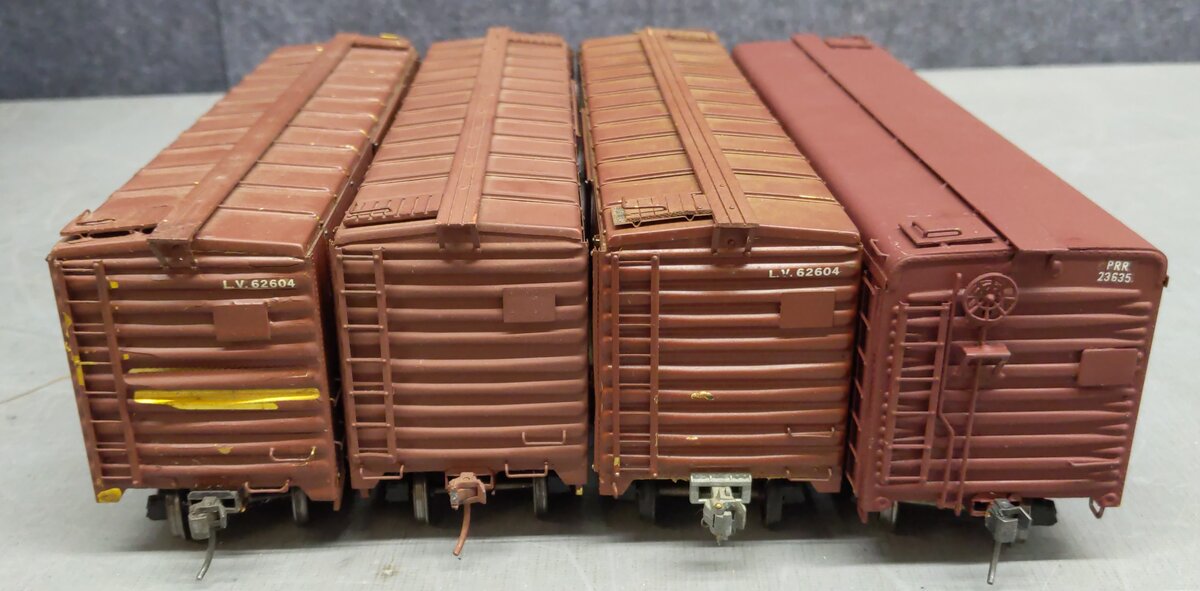 Assorted O Scale 2-Rail Custom Painted  Boxcars [4]