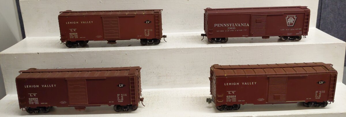 Assorted O Scale 2-Rail Custom Painted  Boxcars [4]