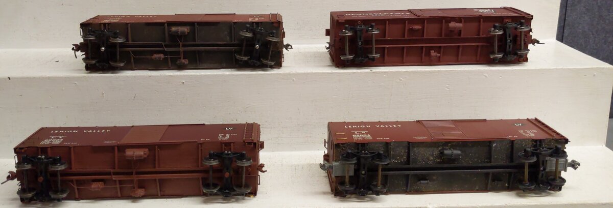 Assorted O Scale 2-Rail Custom Painted  Boxcars [4]