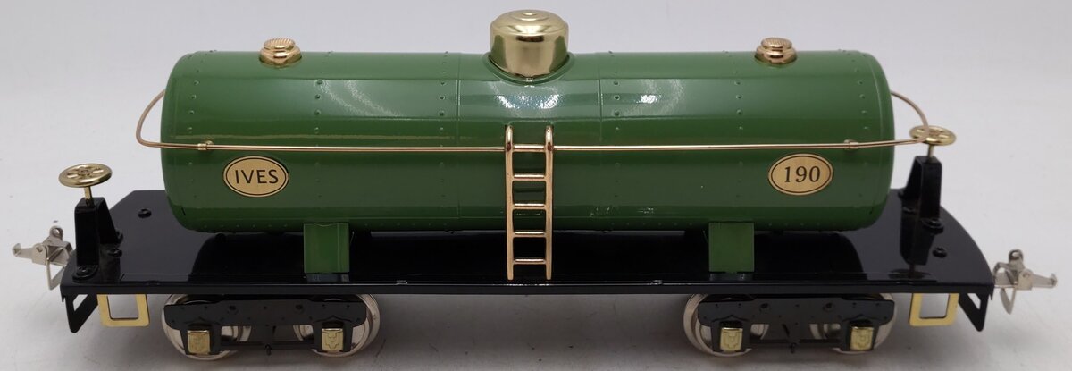 MTH 10-2079 Standard Gauge 190 Green Tank Car EX