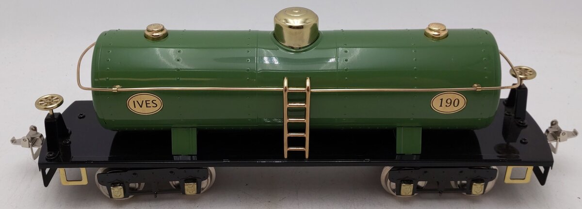 MTH 10-2079 Standard Gauge 190 Green Tank Car EX