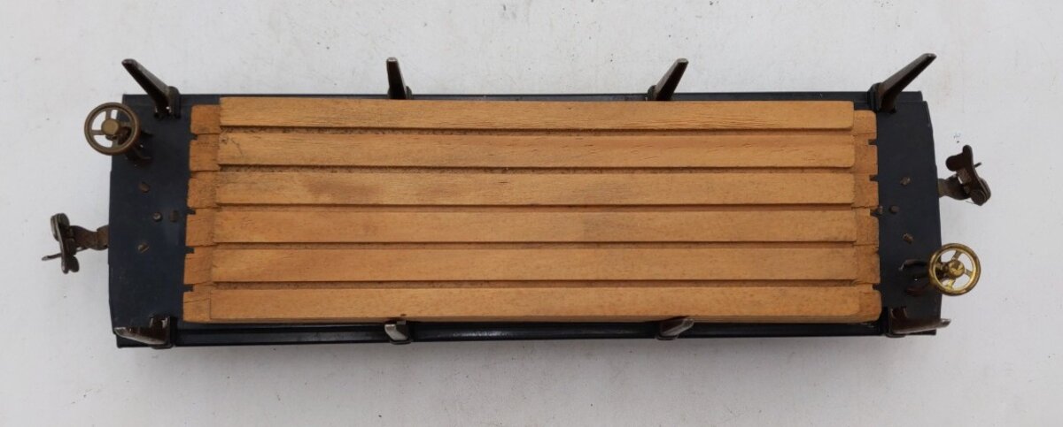 MTH 10-1072 Standard Gauge 211 Black Tinplate Flat Car with Load VG
