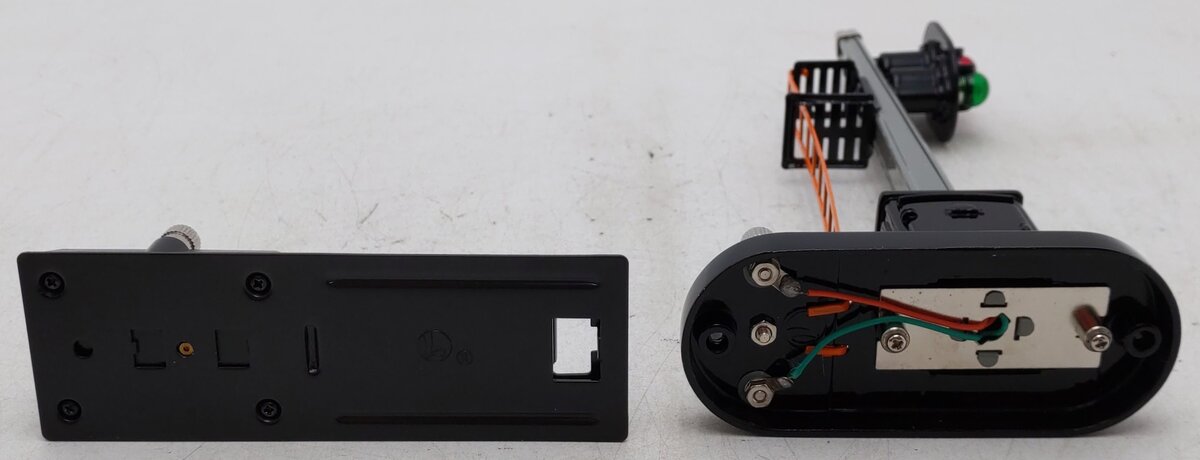 MTH 11-90115 Standard #153 Operating Block Signal, Black/Gray