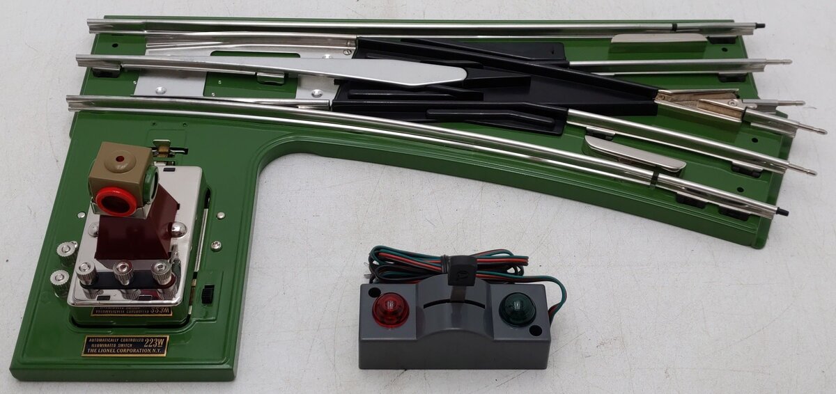 MTH 11-99074 Standard Gauge Tinplate Green 72 Inch Remote RH Switch EX/Box