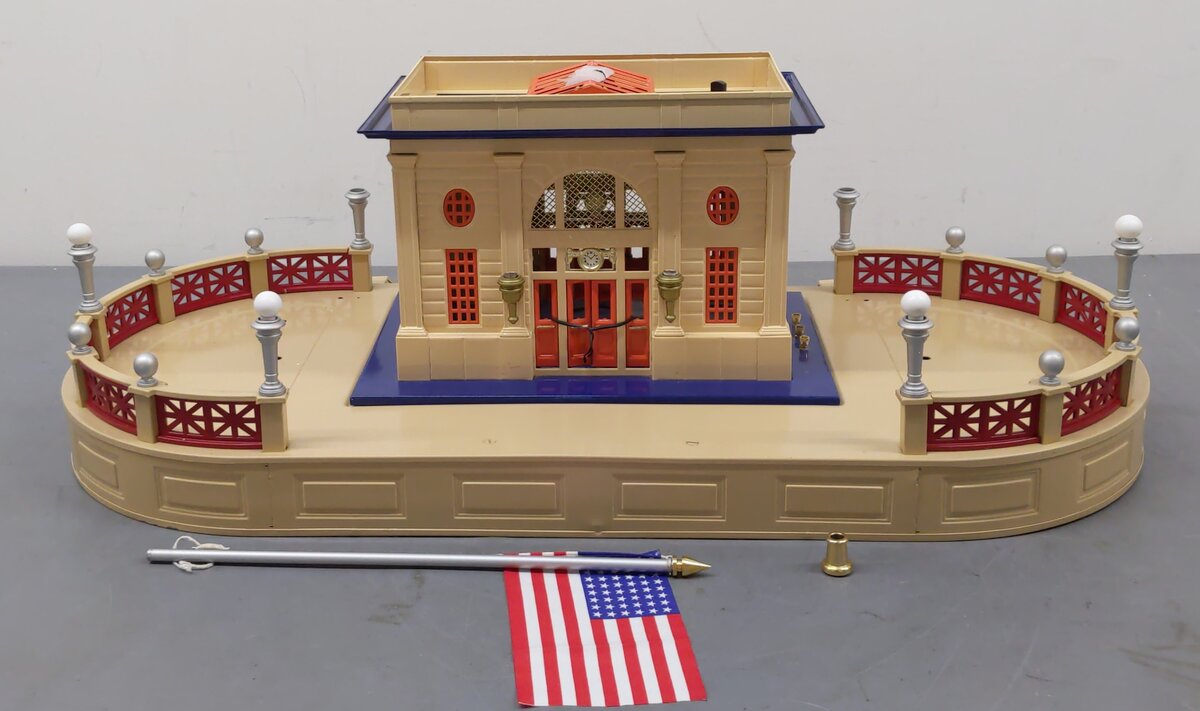 T-Reproductions 6-34117 Standard Gauge Illumintated Station and Terrace #128 VG