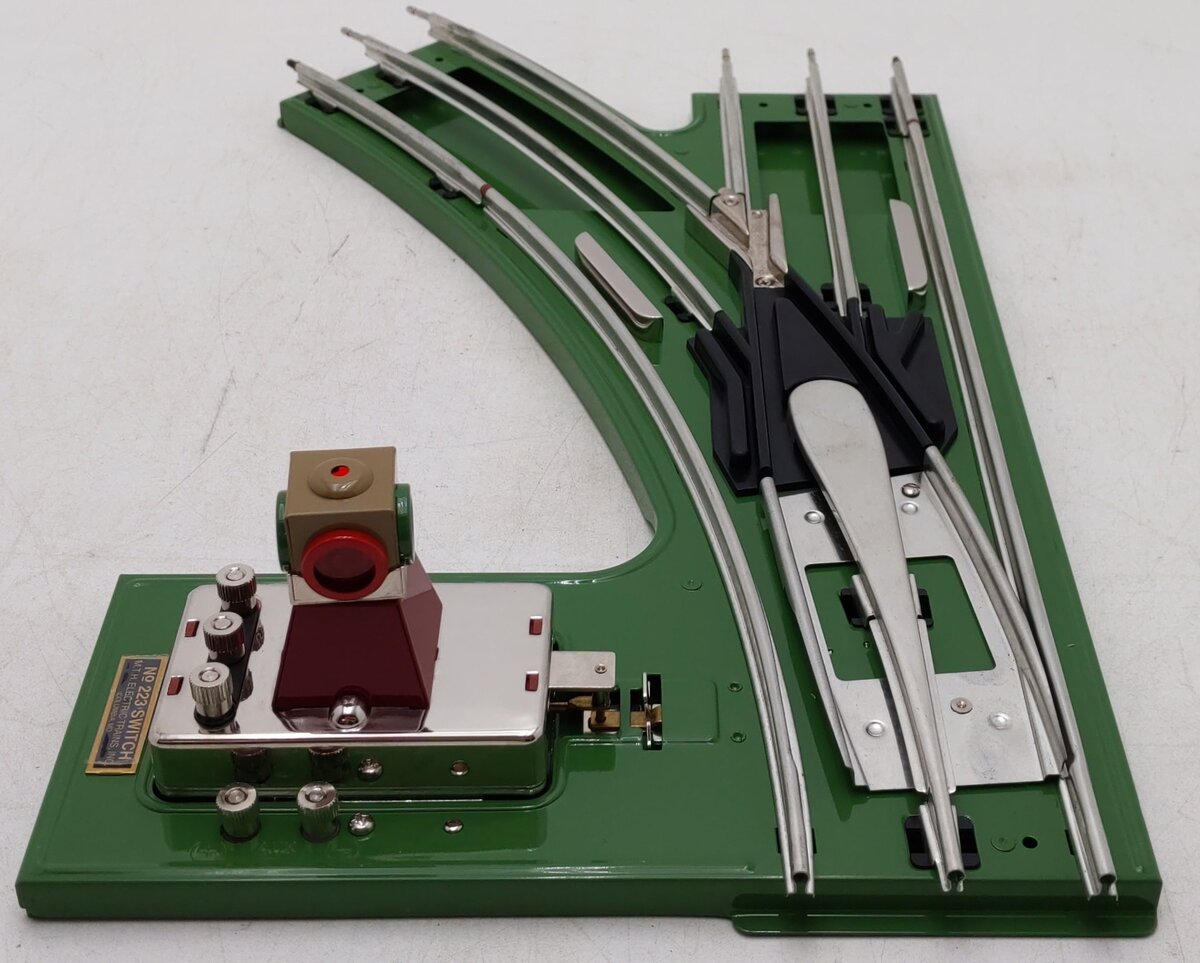 MTH 10-4002 Standard Gauge Left Hand 42 Inch Remote Switch EX/Box