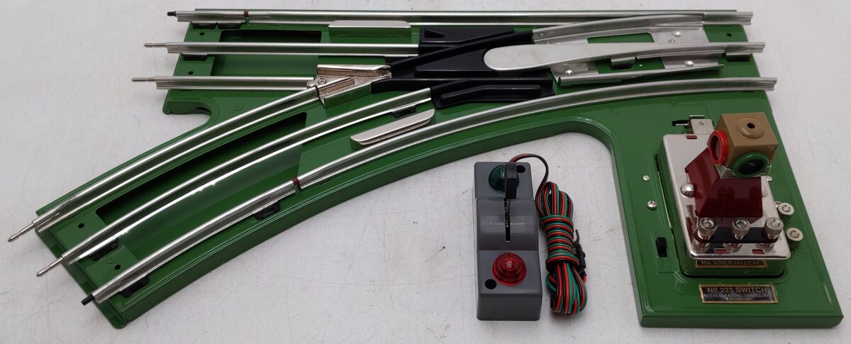 MTH 10-4002 Standard Gauge Left Hand 42 Inch Remote Switch EX/Box