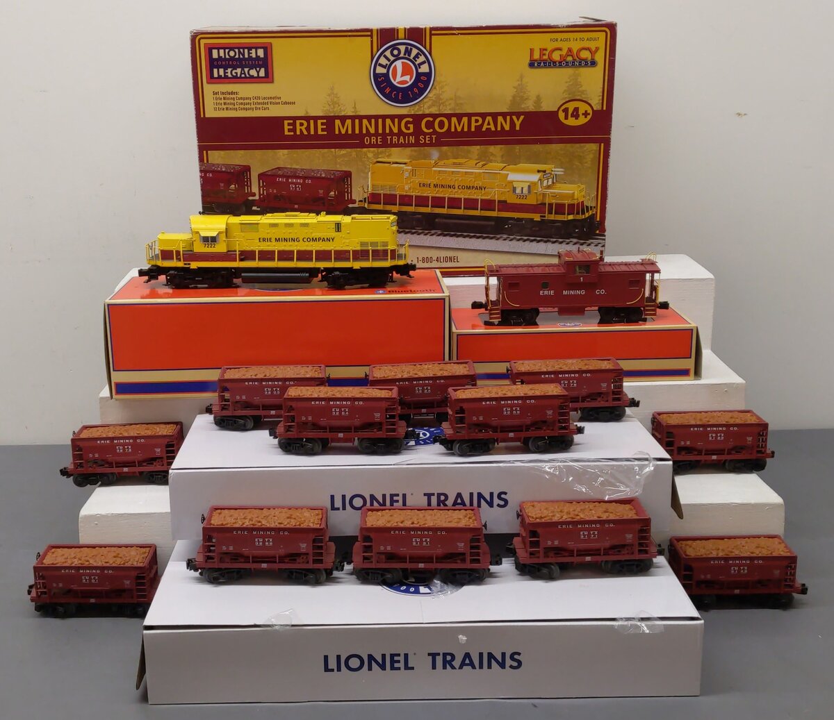 Lionel 1922090 Erie Mining Company O Gauge Diesel Train Set with Bluetooth EX/Box