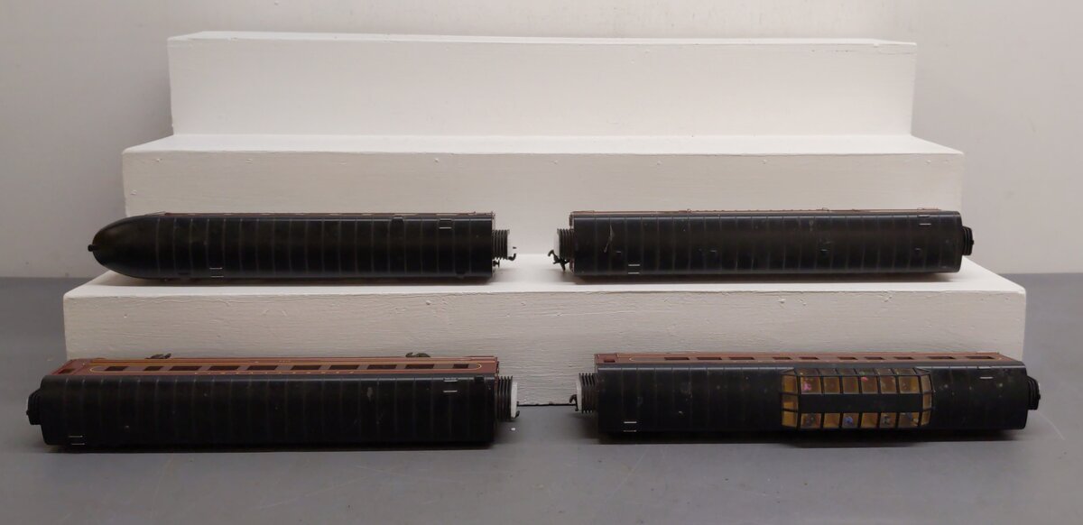 MTH 30-68090 O Pennsylvania 60' Streamlined Passenger Car Set (Set of 4) LN/Box