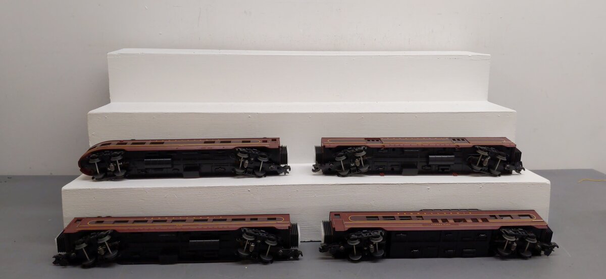 MTH 30-68090 O Pennsylvania 60' Streamlined Passenger Car Set (Set of 4) LN/Box