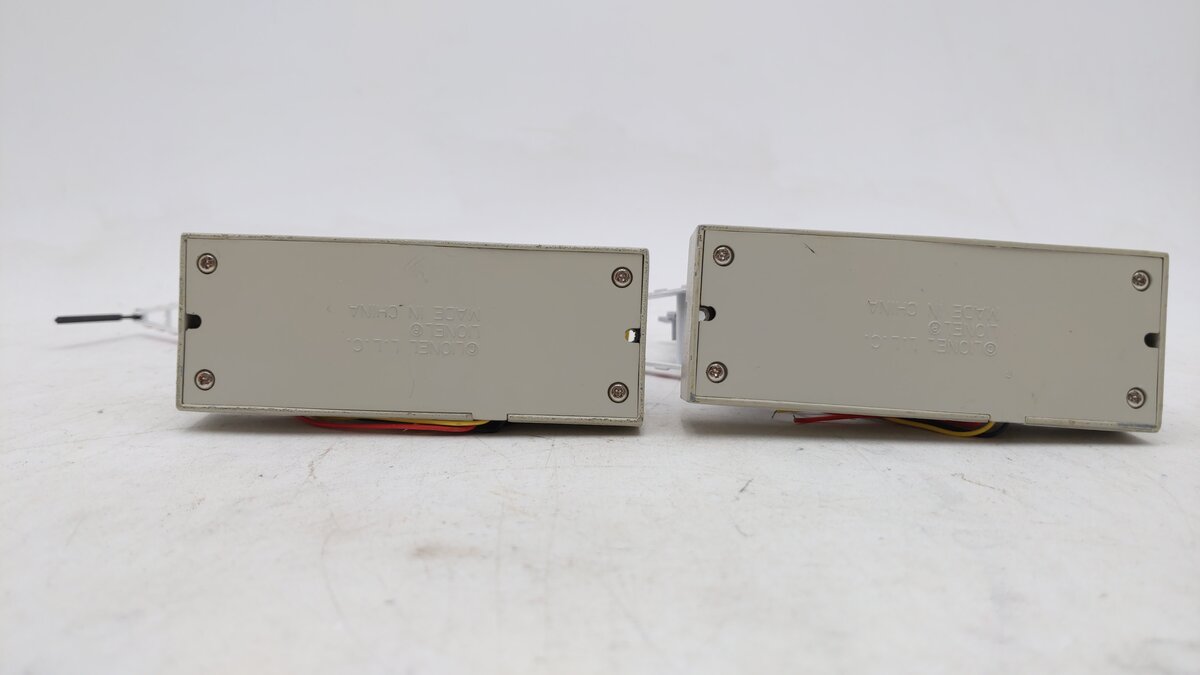 Lionel 6-14098 O Mainline Automatic Crossing Gates (Pair of 2) EX/Box