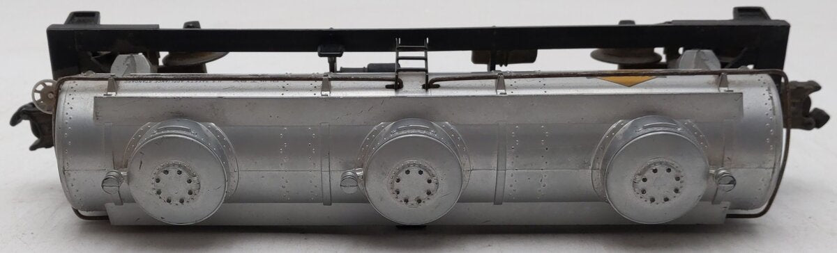 Lionel 6-6415 O Gauge Sunoco Triple-Dome Tank Car #6415 VG