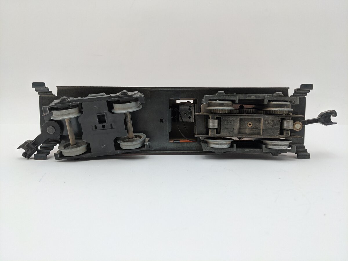 Lionel 6-8111 O Gauge DT&I NW-2 Switcher Diesel Locomotive EX