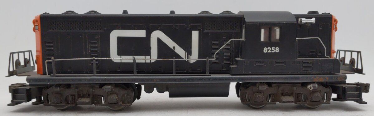 Lionel 6-8258 O Gauge Canadian National GP7 Non-Powered Diesel Locomotive VG/Box