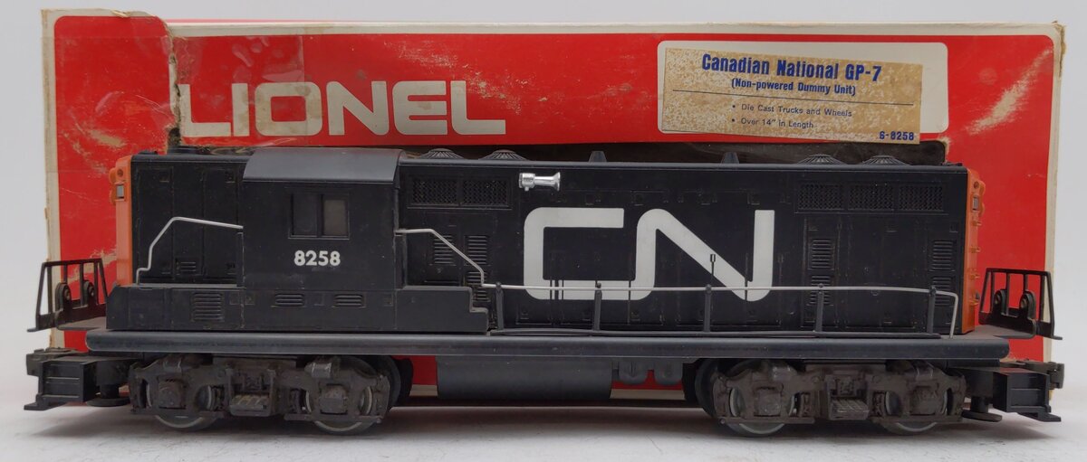 Lionel 6-8258 O Gauge Canadian National GP7 Non-Powered Diesel Locomotive VG/Box