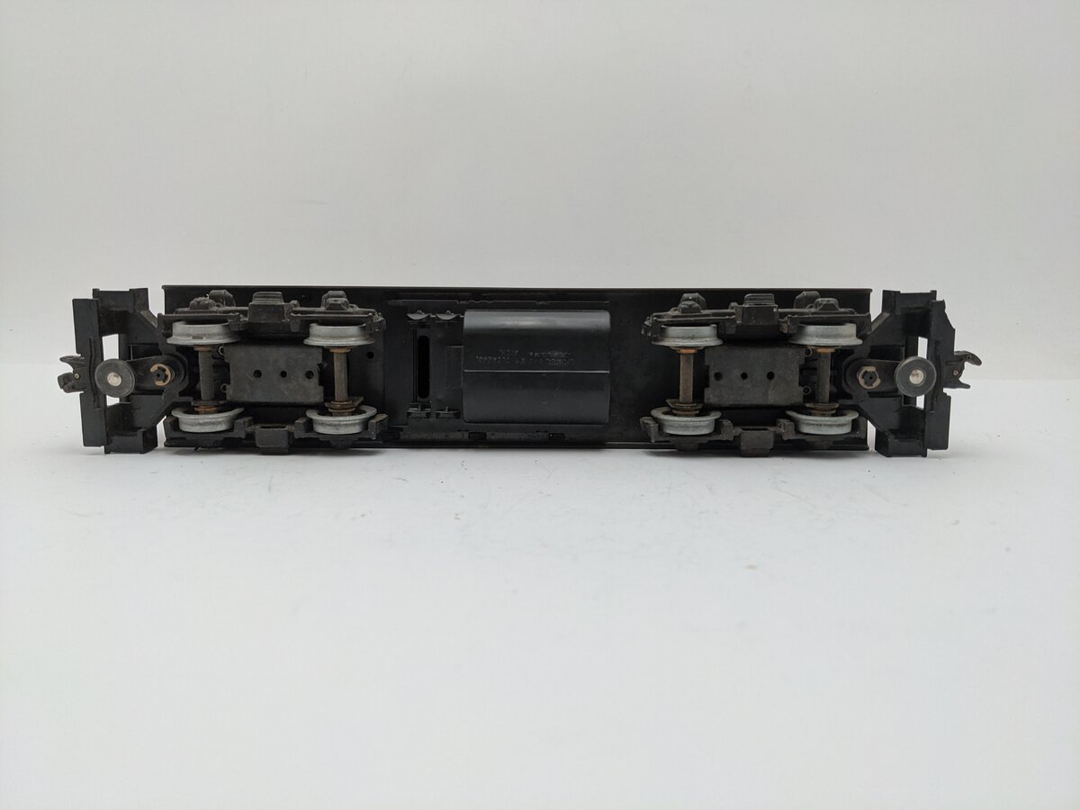 Lionel 6-8258 O Gauge Canadian National GP7 Non-Powered Diesel Locomotive EX