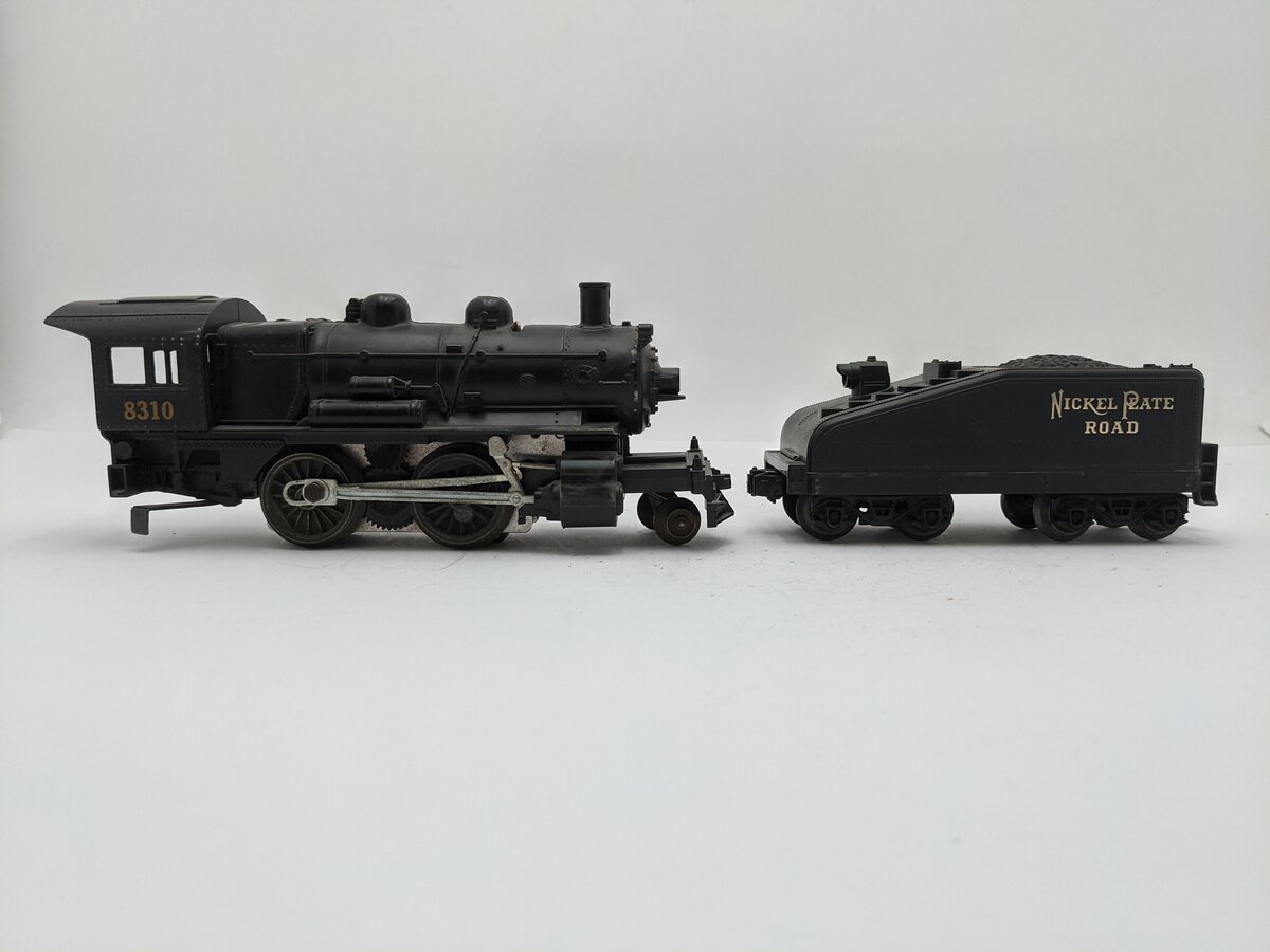 Lionel 6-8310 Nickel Plate Road 2-4-0 Steam Locomotive and Tender VG