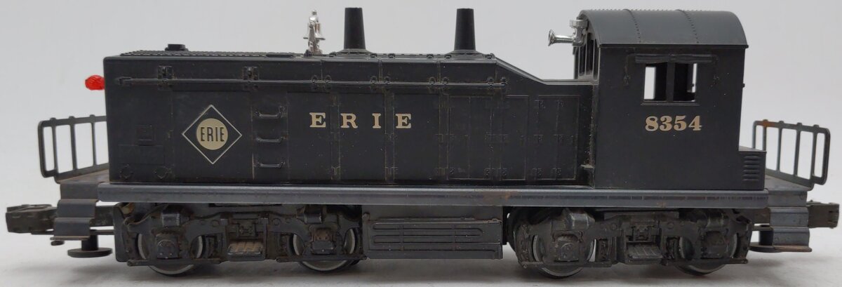 Lionel 6-8354 O Gauge Erie NW-2 Diesel Locomotive Switcher VG/Box