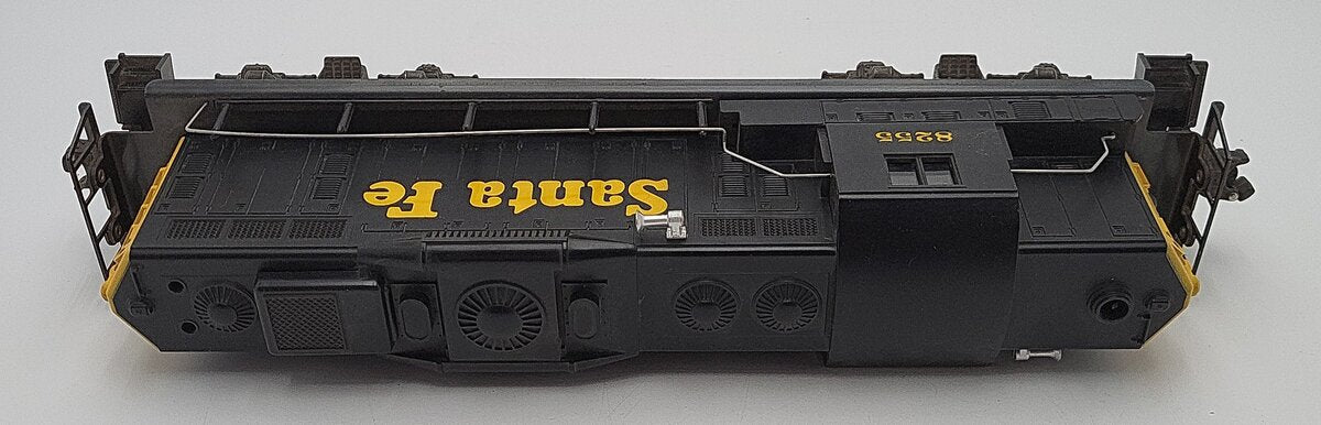 Lionel 6-8255 O Gauge Santa Fe GP-9 Dummy Diesel Locomotive VG/Box