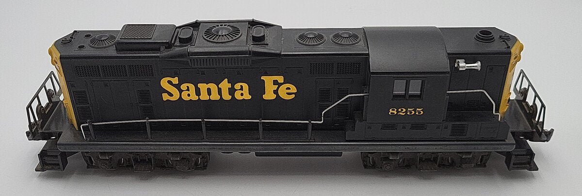 Lionel 6-8255 O Gauge Santa Fe GP-9 Dummy Diesel Locomotive VG/Box