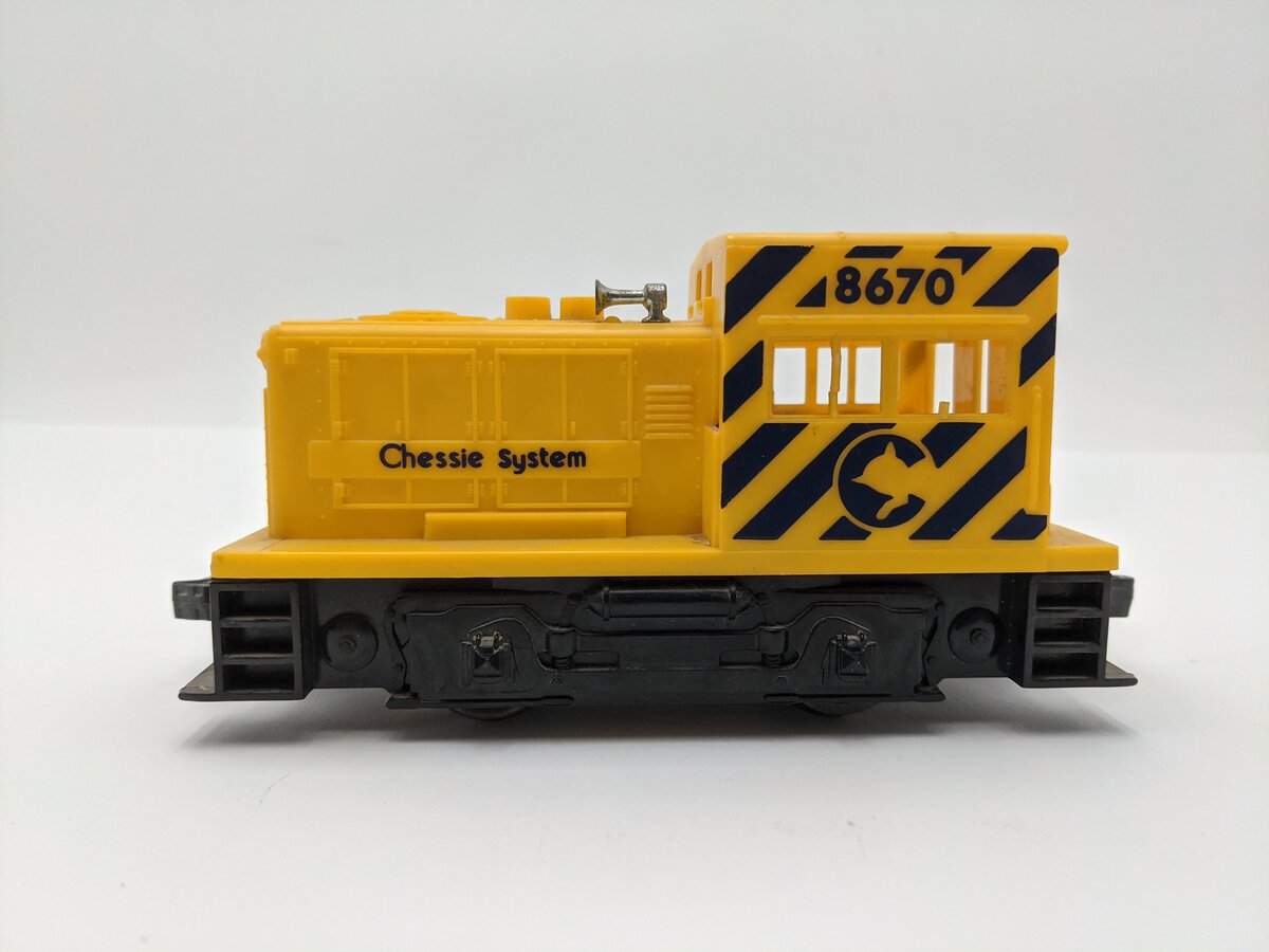 Lionel 6-8670 Chessie System Diesel Switcher EX