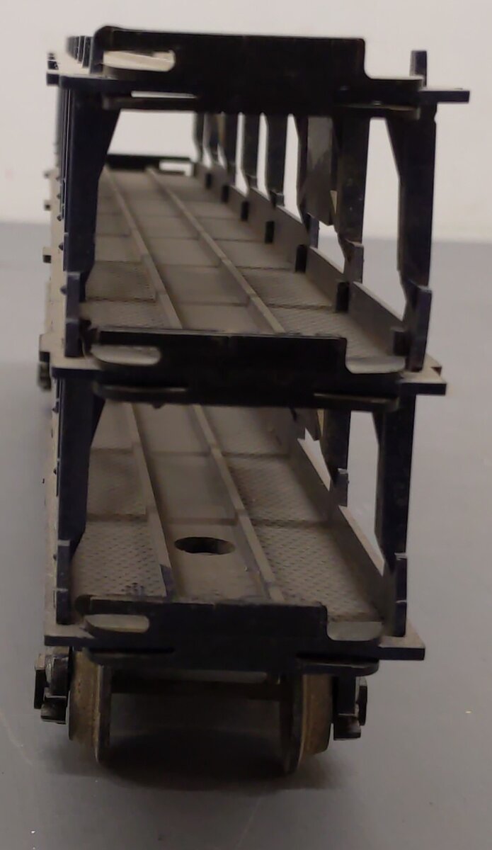 Lionel 6-9123 O Gauge Chesapeake and Ohio 3-Tier Auto Carrier Car EX/Box