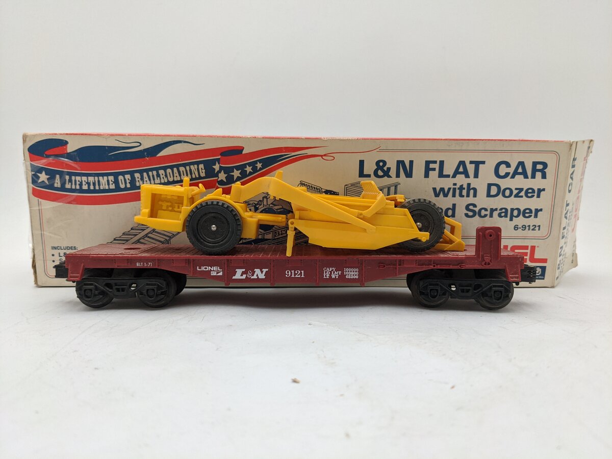 Lionel 6-9121 Louisville & Nashville Flatcar with Dozer & Scraper EX/Box