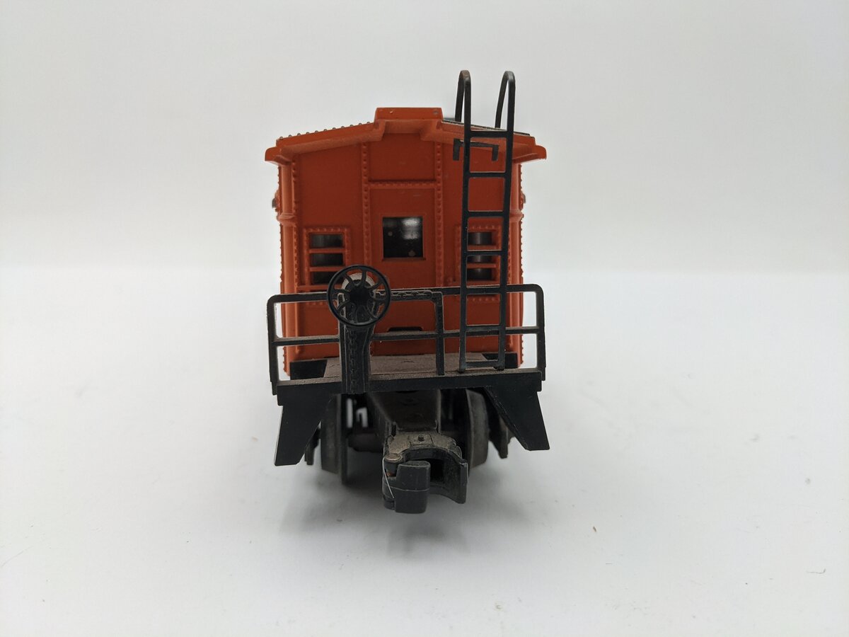 Lionel 6-9269 O Milwaukee Road Bay Window Caboose EX