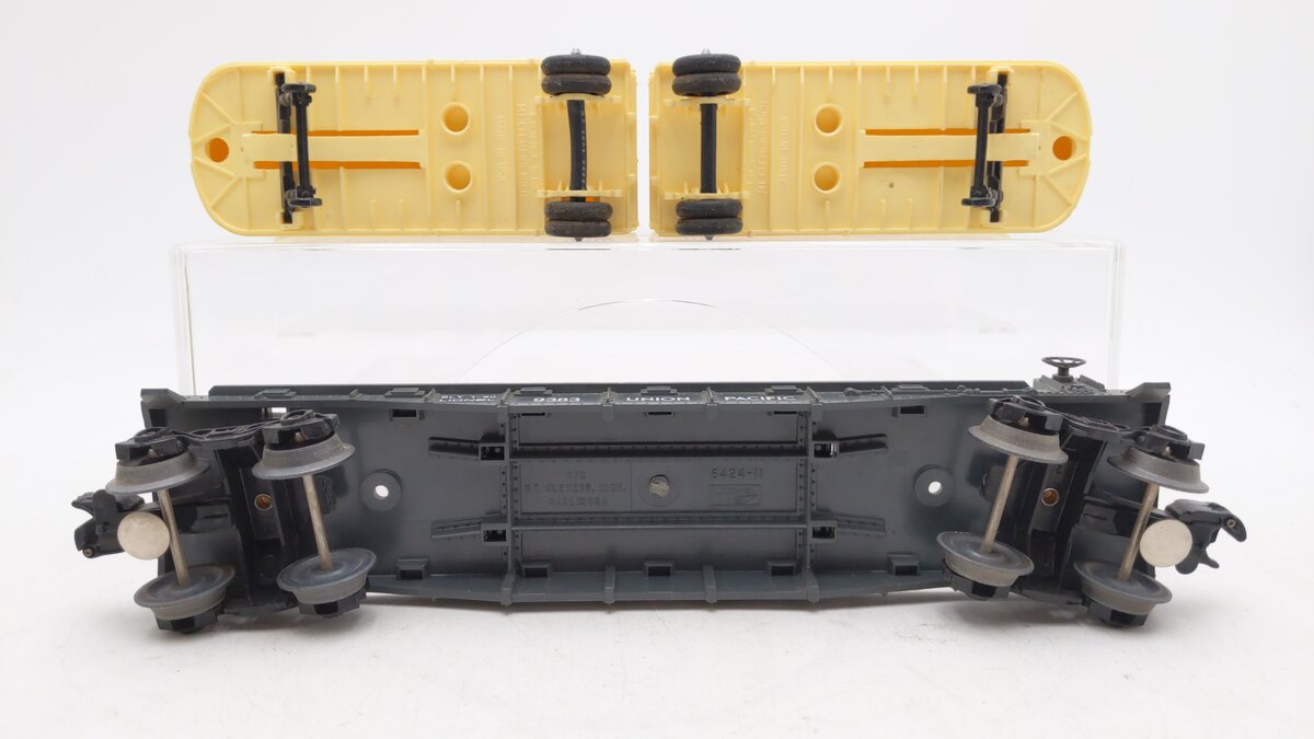 Lionel 6-9383 O Gauge Union Pacific FAR Piggyback Flatcar w/ Trailers EX/Box