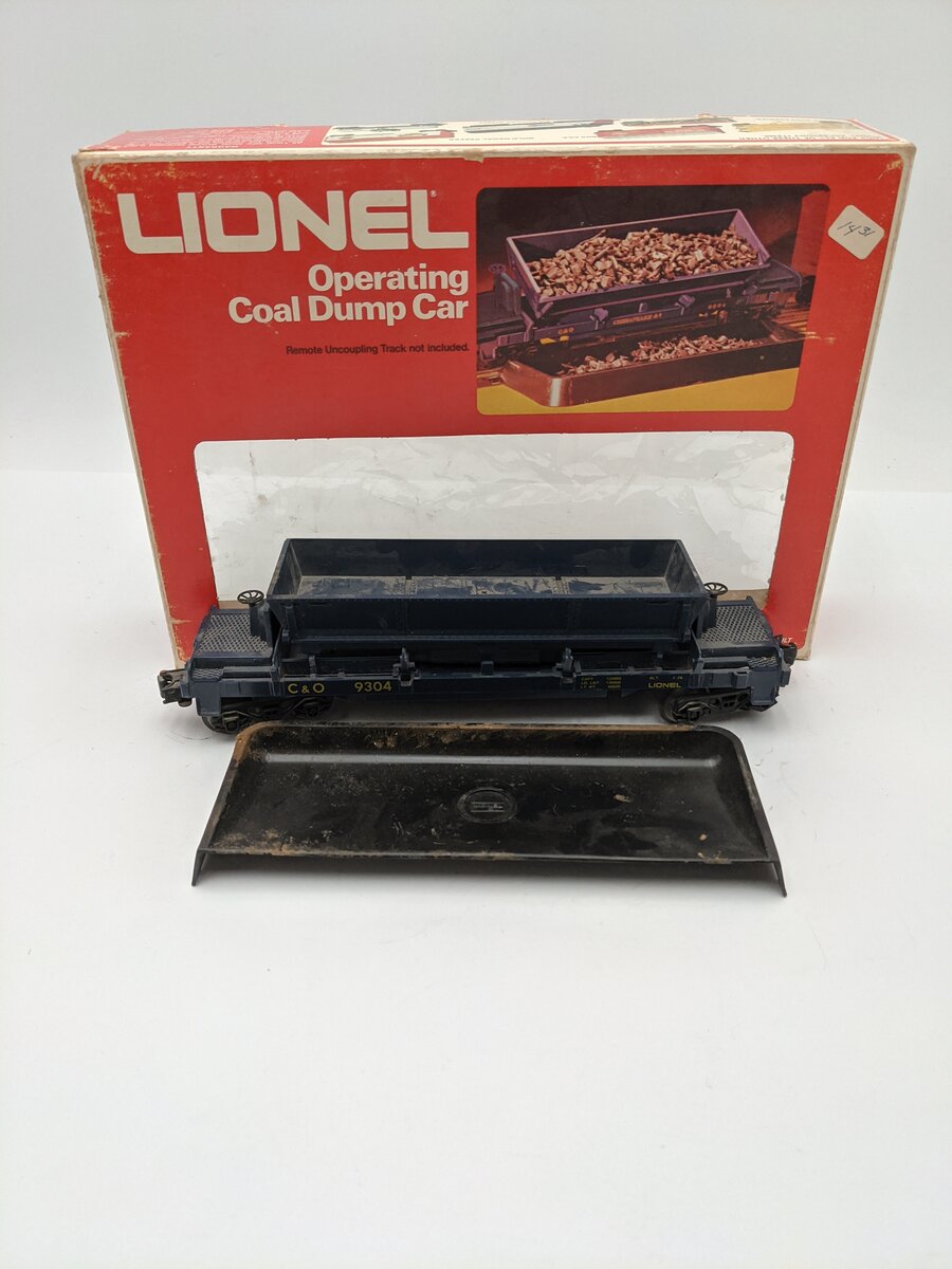 Lionel 6-9304 O Gauge Chesapeake & Ohio Operating Ore Dump Car VG/Box