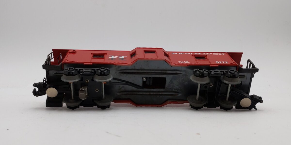 Lionel 6-9272 O Gauge New Haven Bay Window Lighted Caboose LN/Box