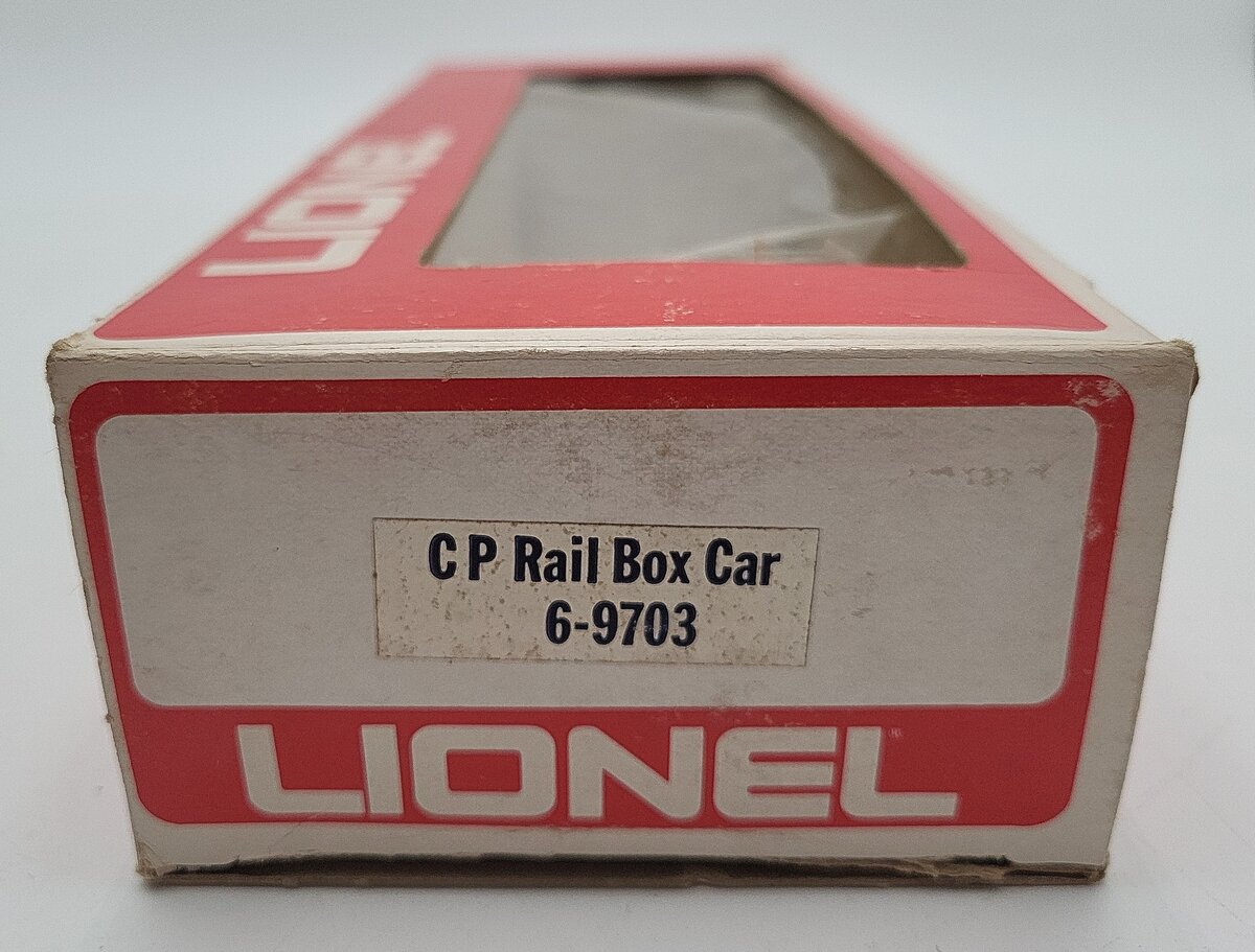 Lionel 6-9703 O Gauge CP Rail Red Box Car EX/Box