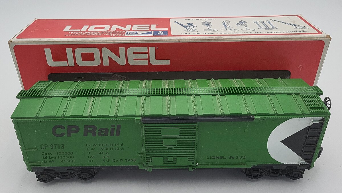 Lionel 6-9713 O Gauge Canadian Pacific Green Boxcar EX/Box