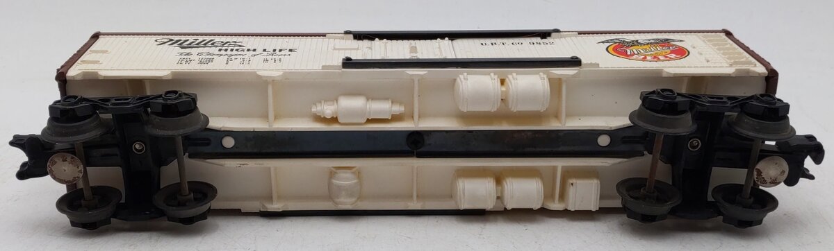 Lionel 6-9852 O Gauge Miller Beer Billboard Reefer Car VG