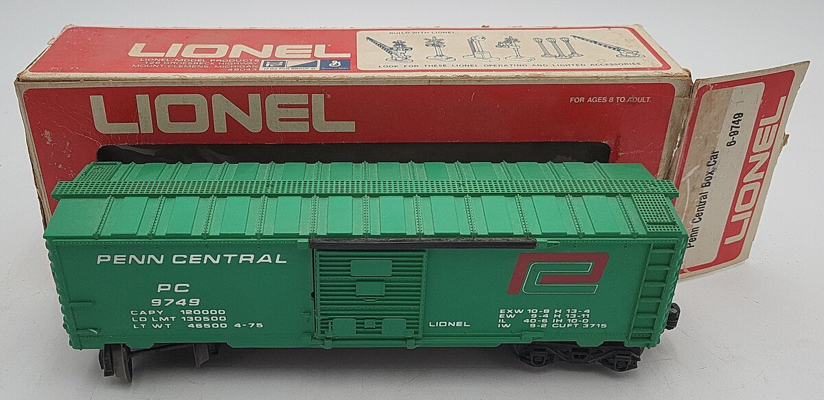 Lionel 6-9749 O Gauge Penn Central Boxcar #9749 VG/Box