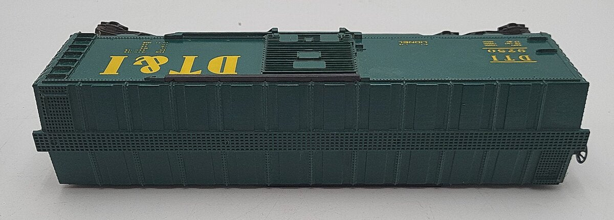 Lionel 6-9750 O Gauge Detroit Toledo and Ironton Box Car EX/Box