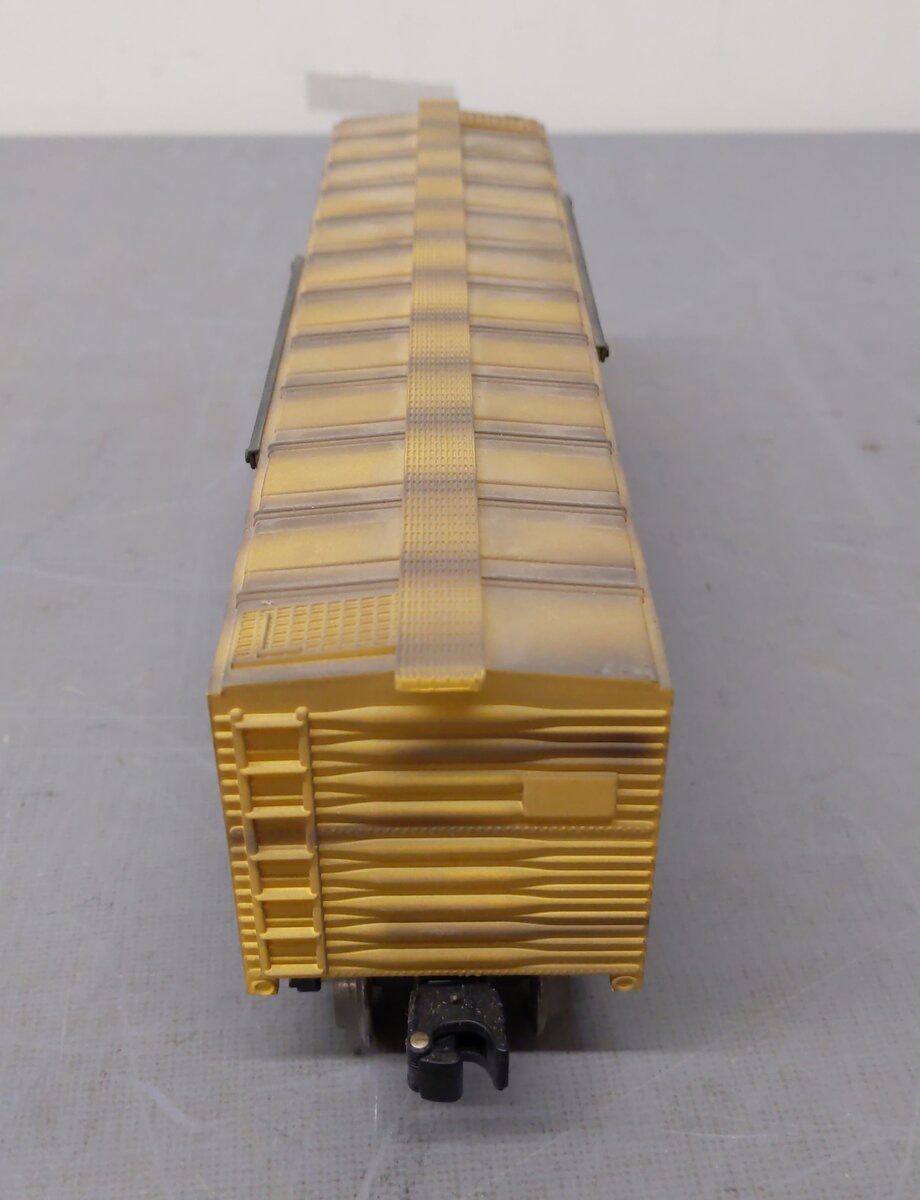 Menards 279-2621 Chicago & North Western  Weathered Boxcar #1753 LN
