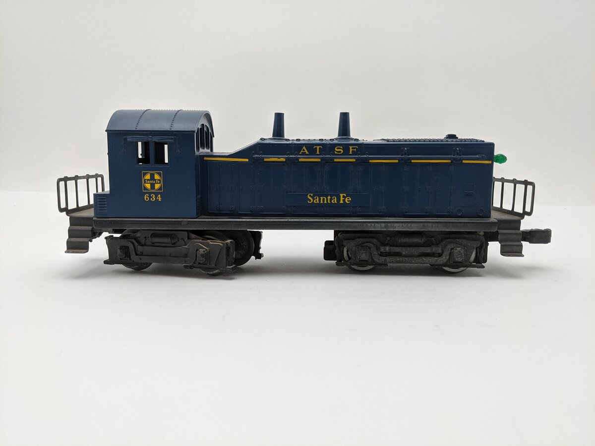 Lionel 634 Vintage O Santa Fe NW-2 Diesel Switcher Locomotive w/Weight EX