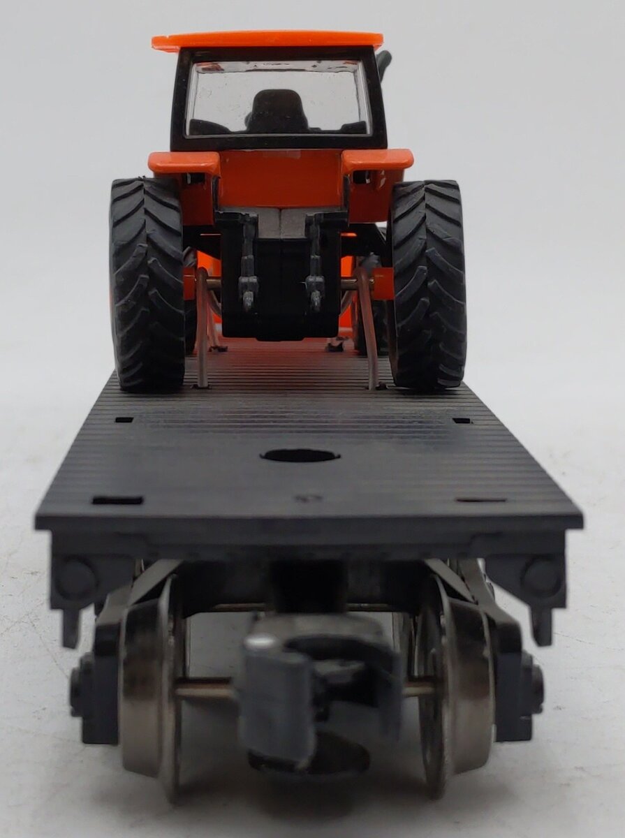 Menards 279-3186 O Chicago & North Western Flatcar with Kubota Tractor #5798 EX/Box