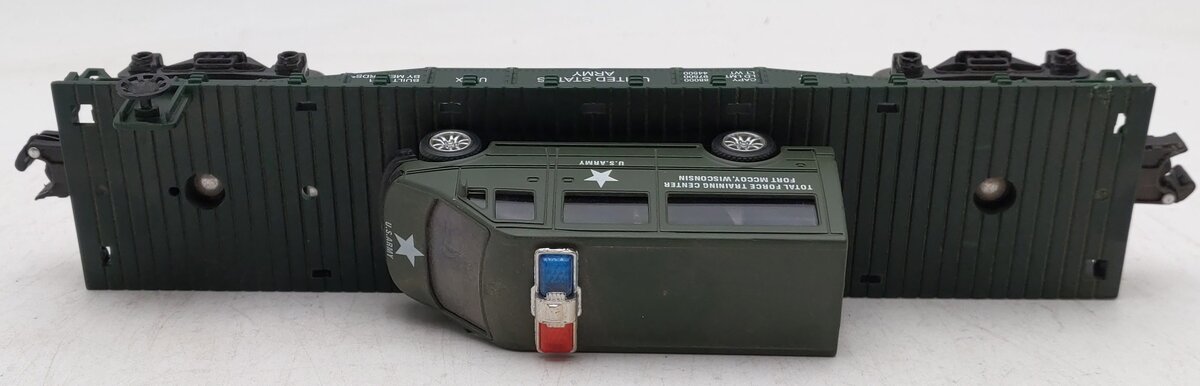 Menards 279-3449 O Gauge Army Flatcar with Military Van #10067 EX/Box