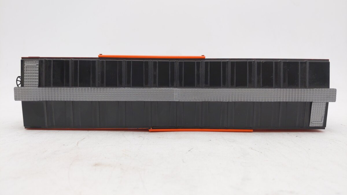 Menards 279-2654 O Western Pacific Boxcar #8621 LN