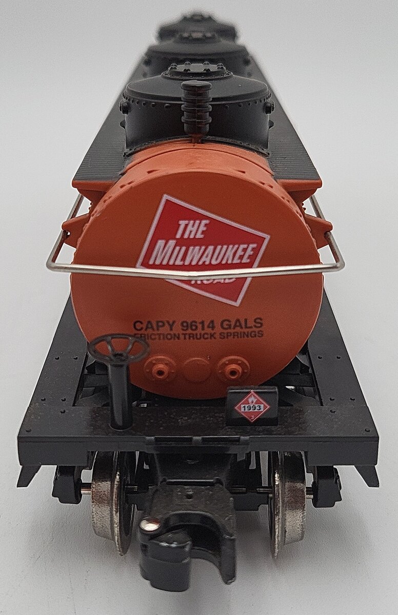 Menards 279-3954 O Milwaukee Road Tank Car EX/Box