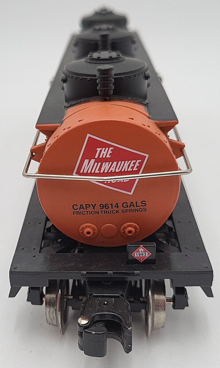 Menards 279-3954 O Milwaukee Road Tank Car EX/Box