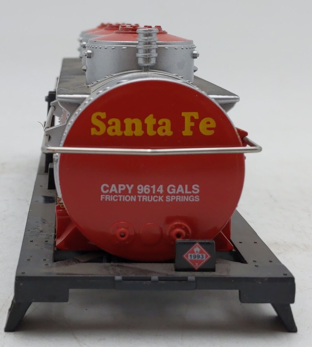 Menards 279-3974 O Gauge Santa Fe Tank Car # 6864 VG/Box