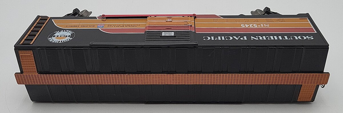 Menards 279-3981 O Scale Southern Pacific Boxcar #9827 LN/Box