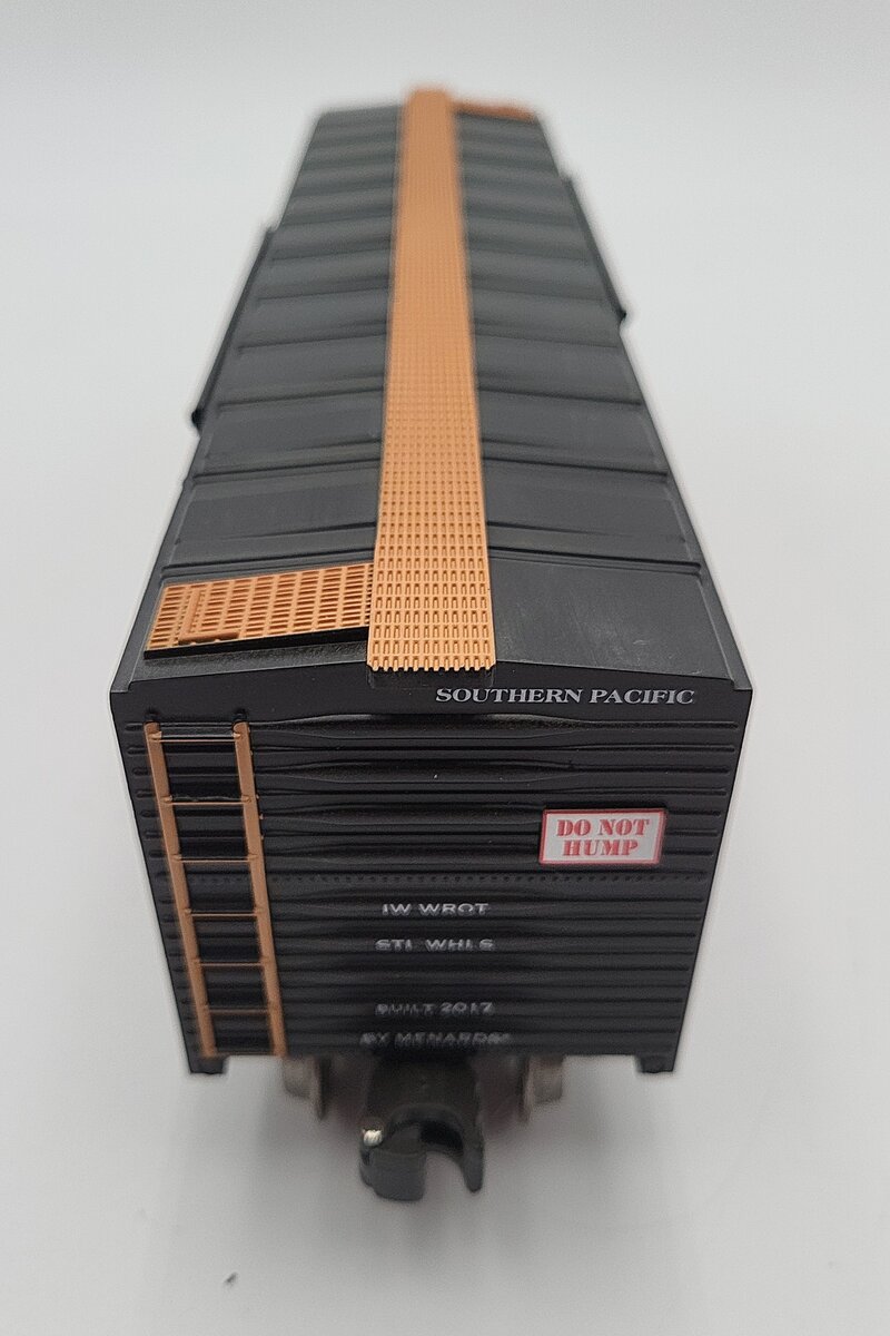 Menards 279-3981 O Scale Southern Pacific Boxcar #9827 LN/Box