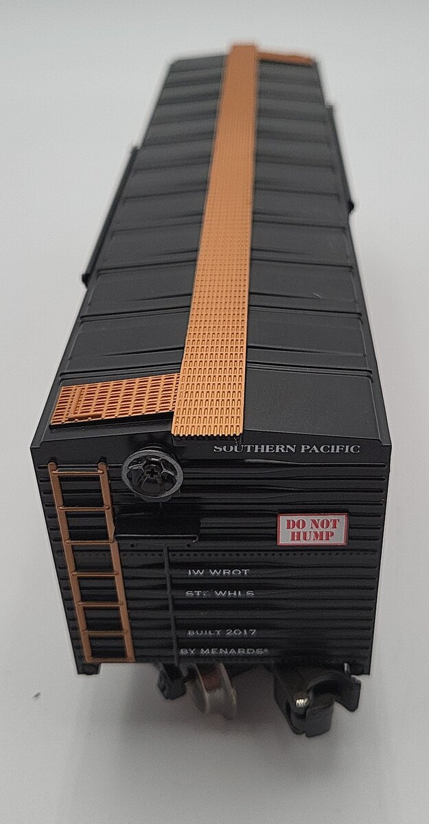 Menards 279-3981 O Scale Southern Pacific Boxcar #9827 LN/Box